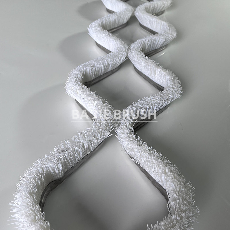 Dry Ski Slope Strip Brush