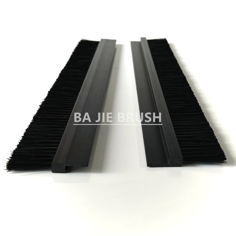 Lath Strip Brush