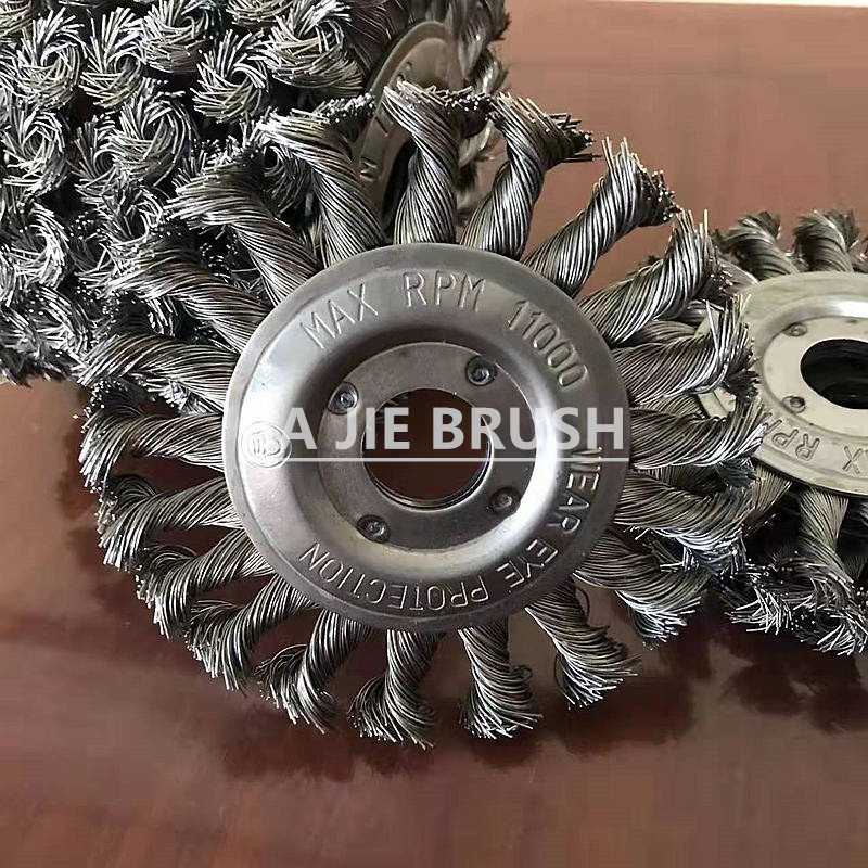 Knotted Wire Wheel