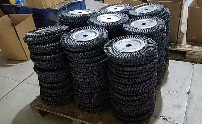Knot Wheel Brush