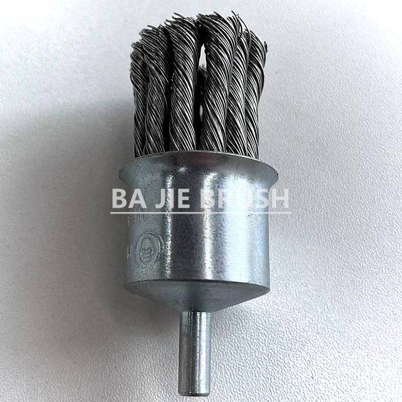 Knot Wire End Brush
