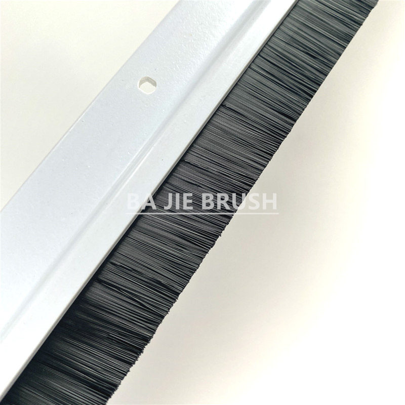 Plastic Holder Strip Brush